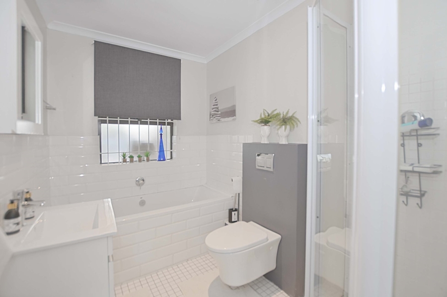  Bedroom Property for Sale in West Beach Western Cape